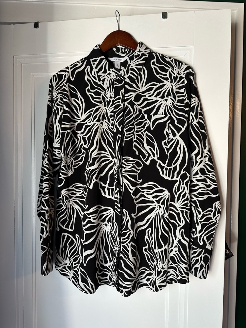 Nine West Black and White Floral-Print Button Down Shirt